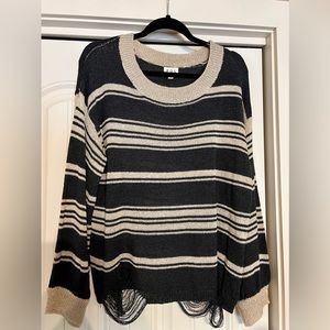 POL SWEATER NWOT lightweight and distressed size L